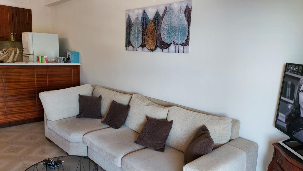Dolphin 1 Apartment Artemida  Ngoại thất bức ảnh