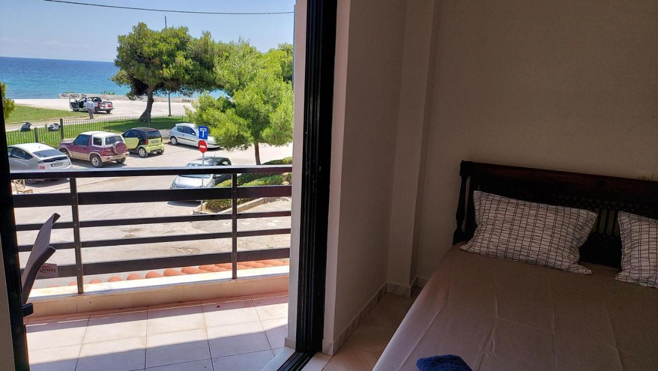 Dolphin 1 Apartment Artemida  Ngoại thất bức ảnh