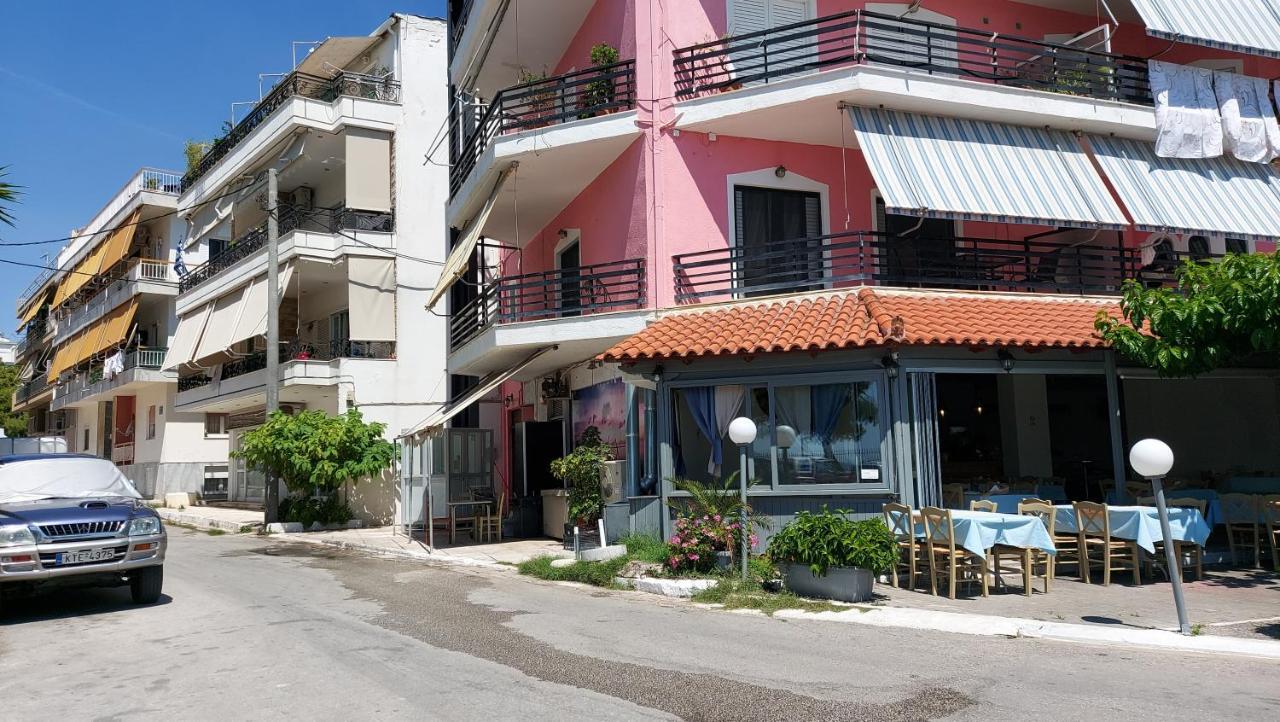 Dolphin 1 Apartment Artemida  Ngoại thất bức ảnh